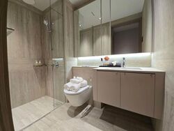 River Modern (D9), Apartment #528669961